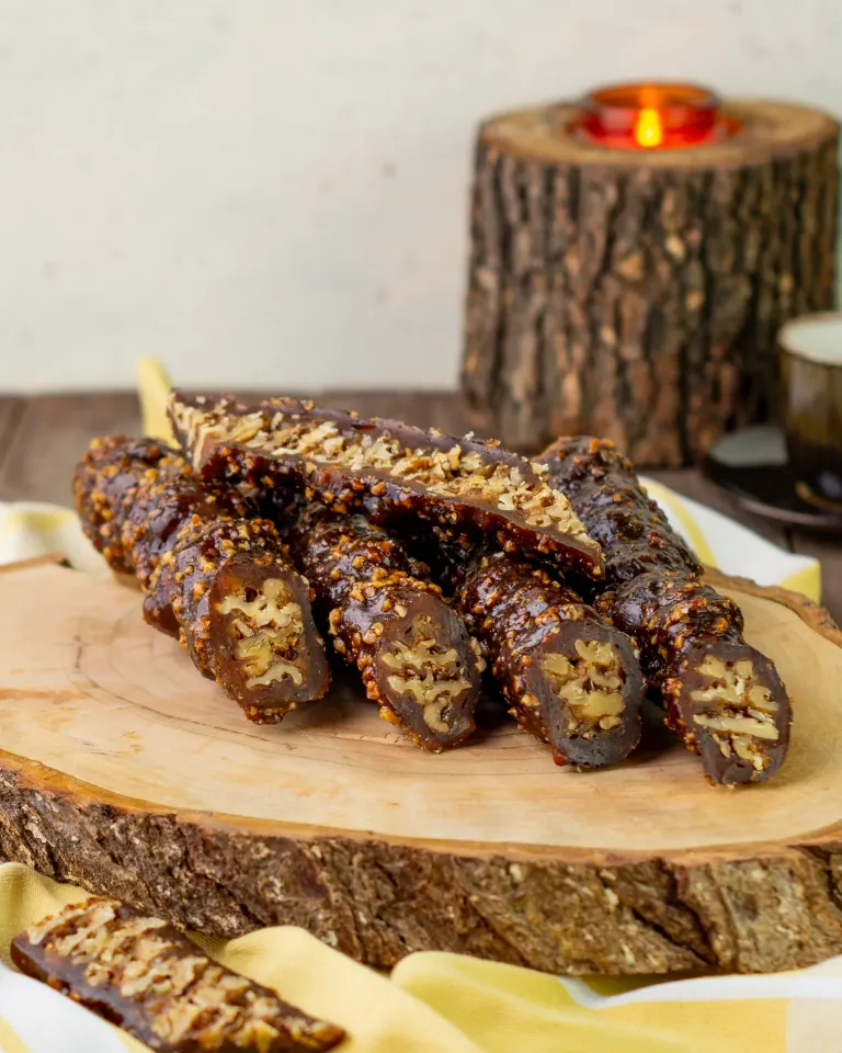 Pikolalı Dut Kömesi